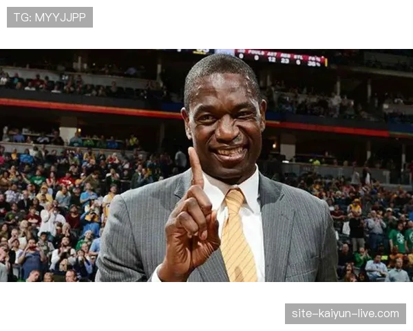 穆托姆博内线防守主导篮板对比同期锋线展现更强护筐能力