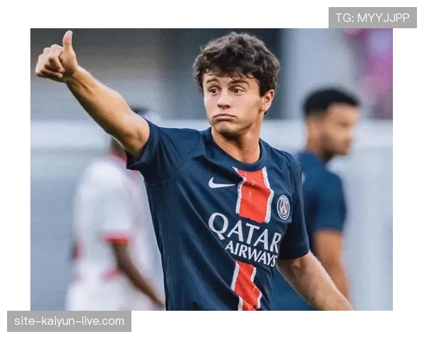 内维斯对曼城中场体系的控场与远射表现解析