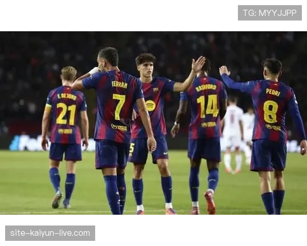 巴萨建队思路出现问题，当前赛季表现波动对球队稳定性产生考验